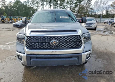 2019 Toyota Tundra Crewmax Sr5 из США, поврежденный, VIN 5TFEY5F16KX251191